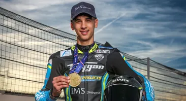 Remy Sanjuan avec sa médaille de champion